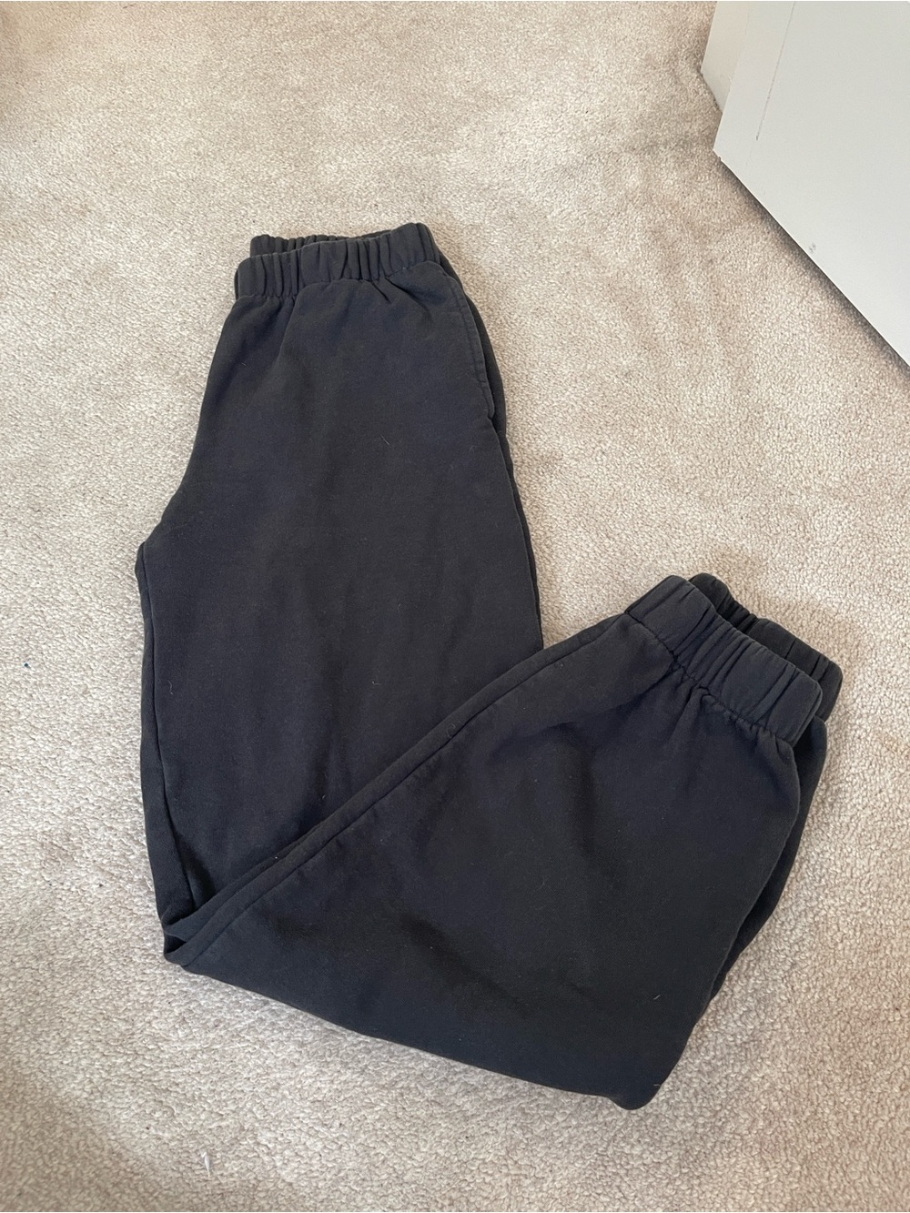 Brandy Melville Rosa Sweatpants - Picture 2 of 4